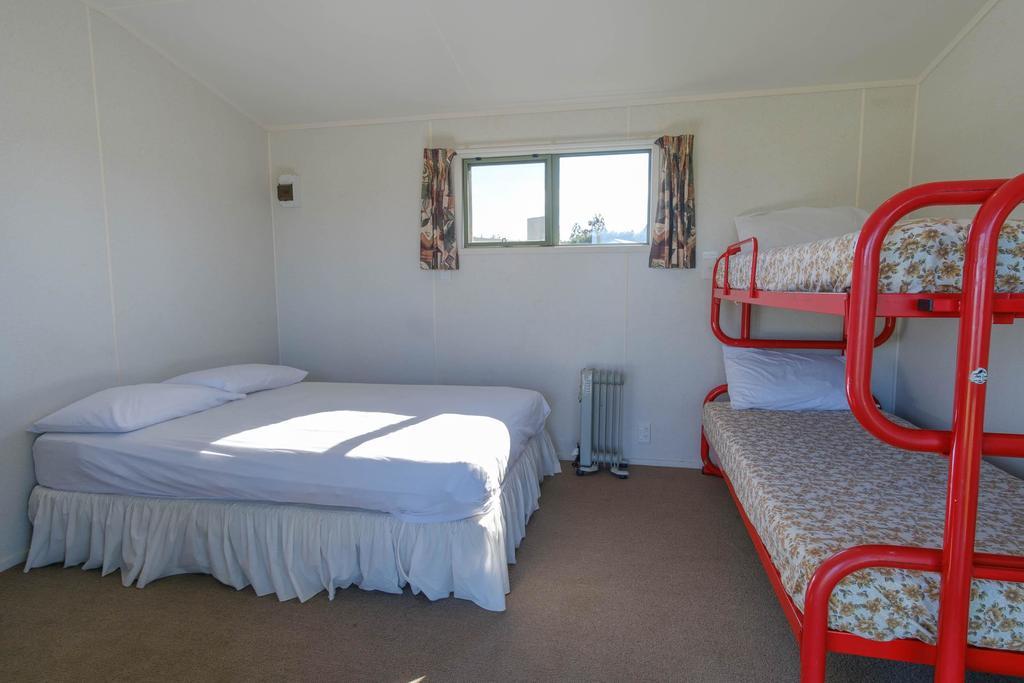 Grumpy'S Kiwi Holiday Park Geraldine Exterior photo